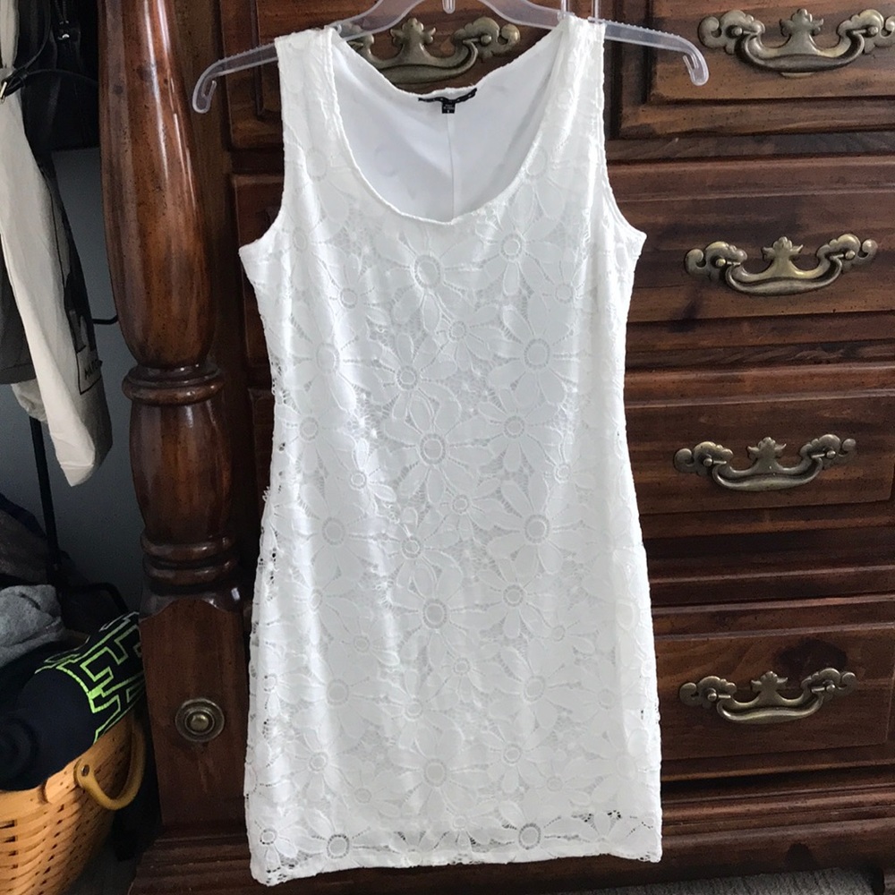 White lace dress WORN ONCE